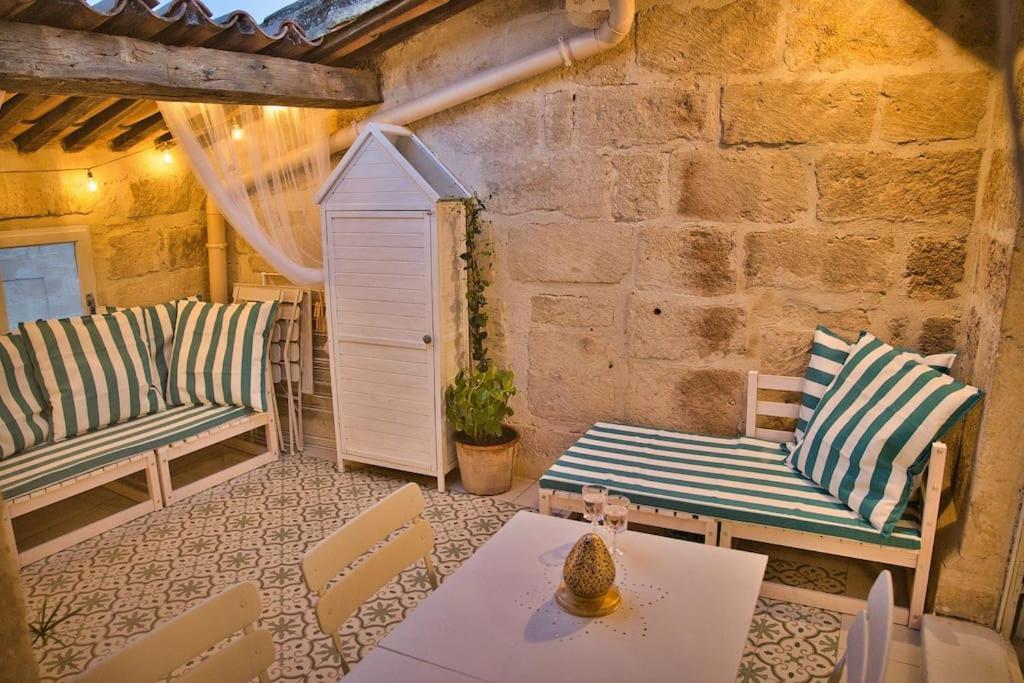 Appartement-Terrasse Centre Historique Юзес Экстерьер фото